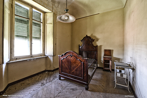 Camera singola nella villa del lampadario