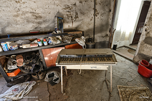 Pianola abbandonata