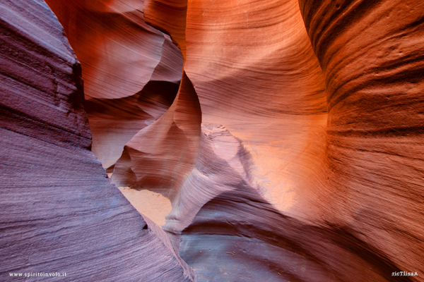 Linee e curve dell'Antelope Canyon