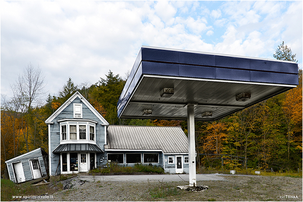 Foto di Stazione di servizio abbandonata nel Vermont, USA
