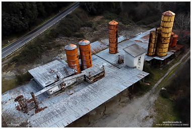 Drone nel cementificio colorato