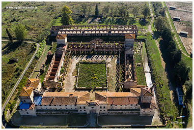 Fotografia con drone Fattoria Medicea a Prato