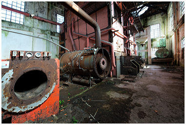 Fotografia con drone di polverificio abbandonato