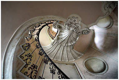 Fotografia della facciata della villa della Conchiglia