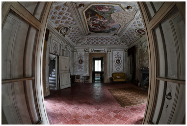 Camera da letto nella villa Siotto Pintor