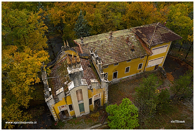 Fotografia con drone del Villino del Cavaliere in Emilia Romagna