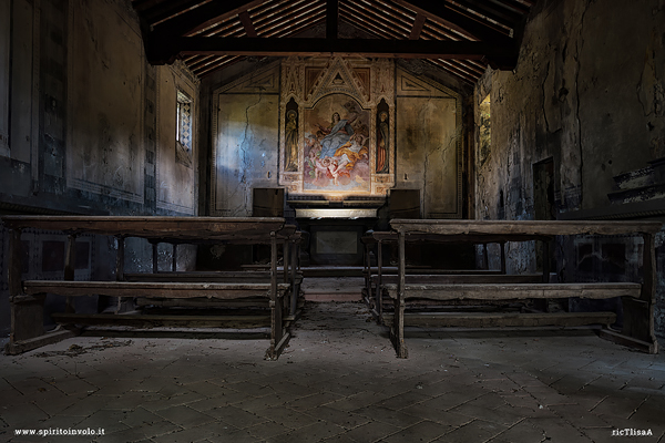 Foto della badia abbandonata di Bovino