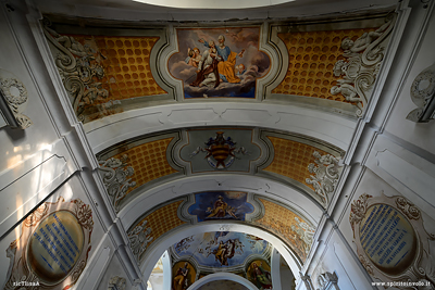Soffitti affrescati della Cappella Tommasi a Livorno