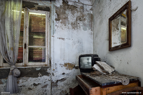 Televisore nella casa del lupo di mare