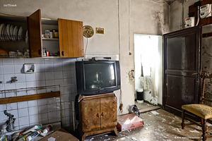 Televisore nella casa podere