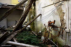 Foto urbex della casa dei ritratti