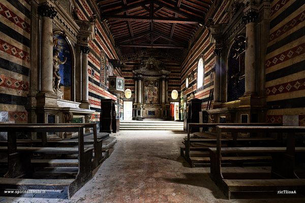 Foto di Chiesa Ricamata