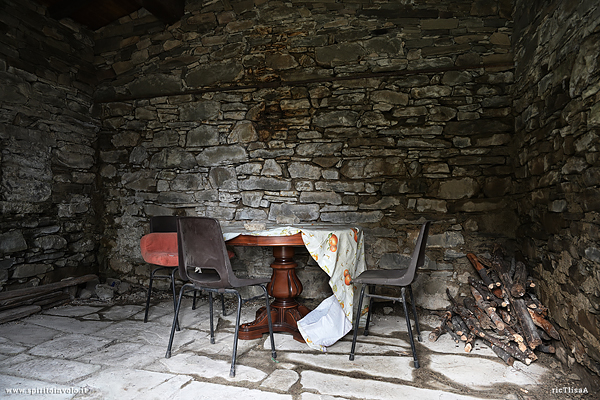 Foto del borgo abbandonato di Formentara in Toscana