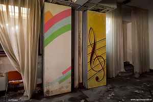 Sala della musica nel Grand Hotel abbandonato