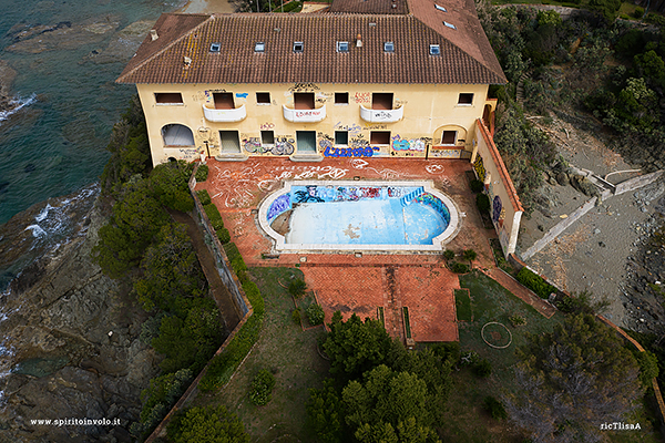 Hotel Godilonda abbandonato a Castiglioncello