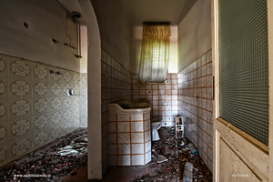 Foto urbex della piccola casa