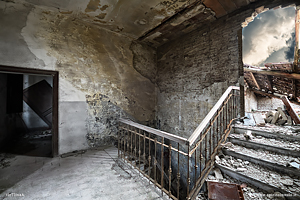 Foto interni di una scuola abbandonata