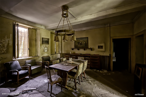 Sala da pranzo nella villa del mezzadro