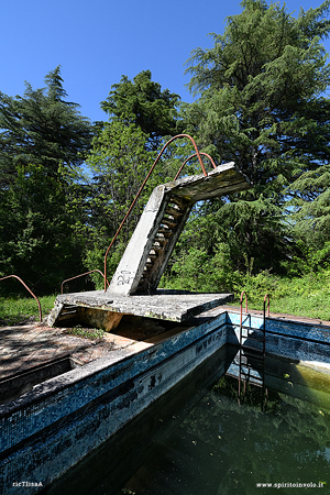 Il trampolino della piscina di Villa Minetta