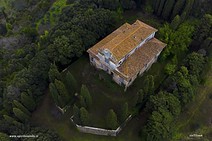 Villa Mirabella vista dal drone