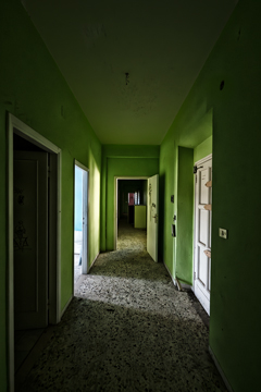 Corridoio multicolore di Villa Morazzana