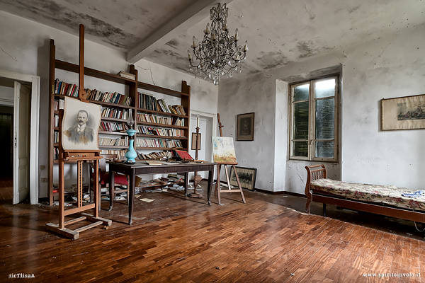 Dipinti nella libreria della villa della grande muraglia