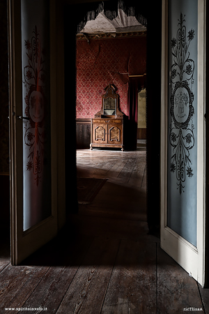 Corridoio di villa Siotto Pintor