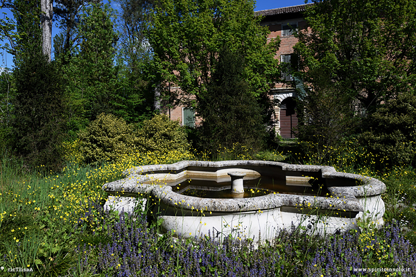 Facciata di Villa Vecchi